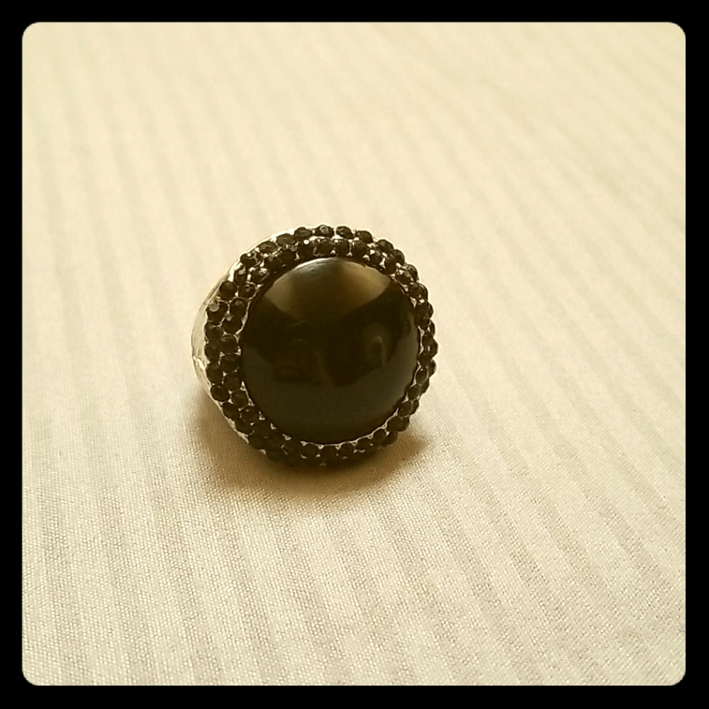 Set of 4 Rings Black/White Theme